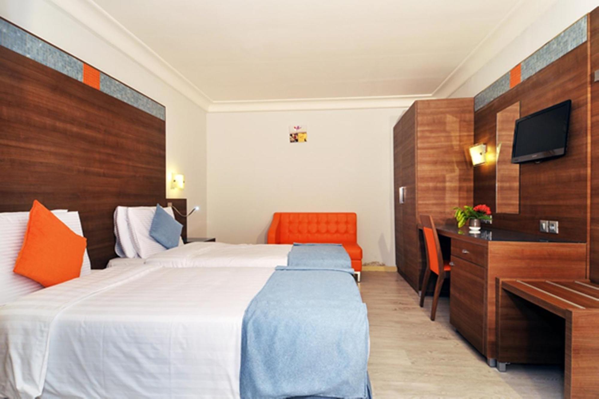 Bénin Royal Hôtel Cotonou Exterior foto