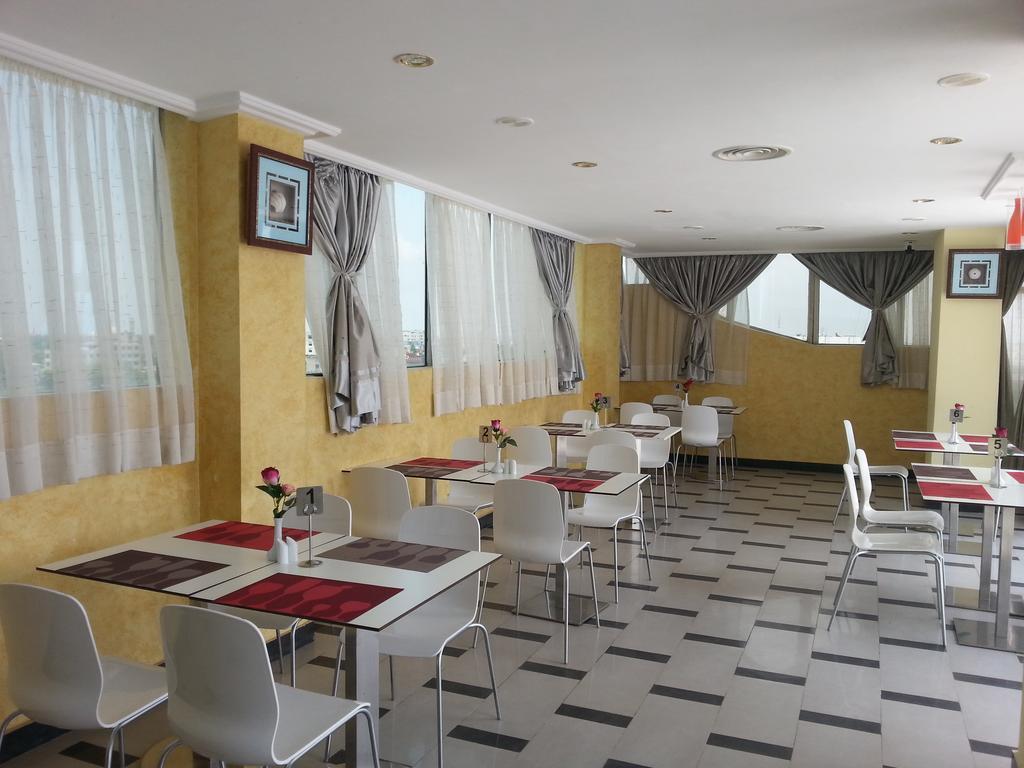Bénin Royal Hôtel Cotonou Exterior foto