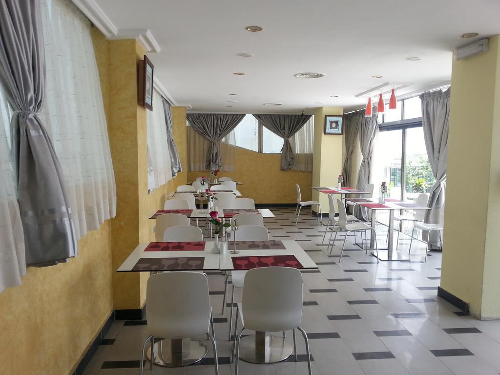 Bénin Royal Hôtel Cotonou Exterior foto